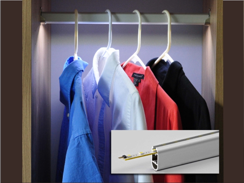 Профиль-штанга для подсветки одежды в шкафу