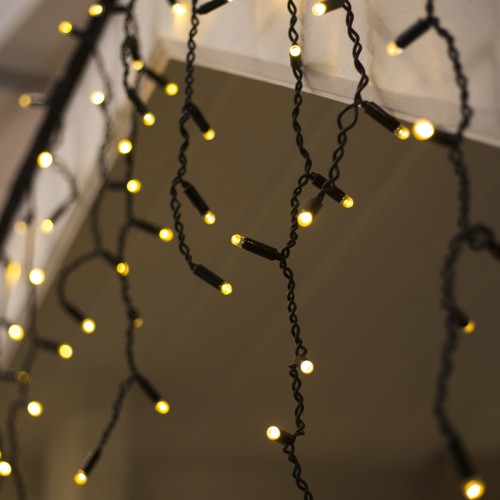 Гирлянда Бахрома 2 x 0,6м 80Led с защитой от влаги IP65